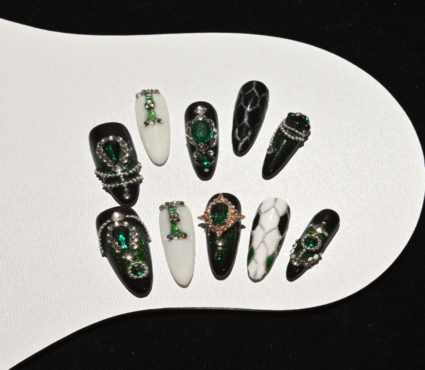 EMERALD ELEGANCE