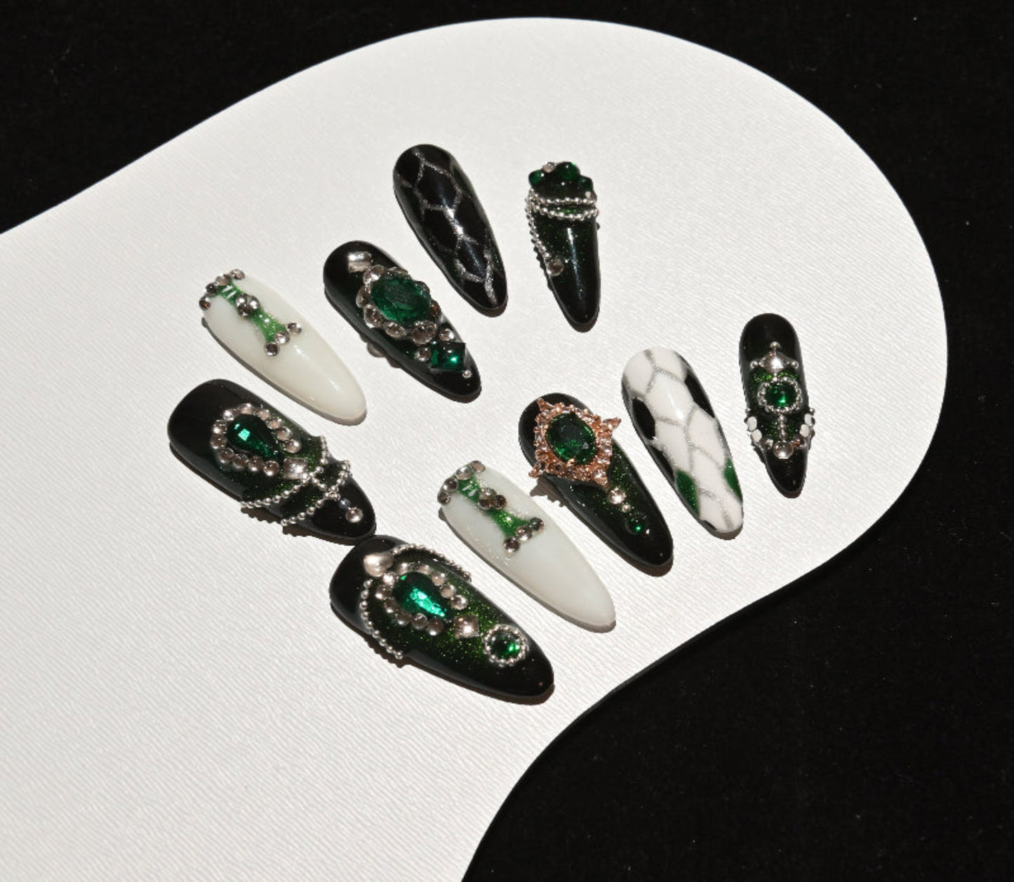 EMERALD ELEGANCE
